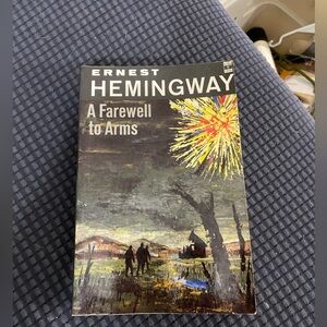 Ernest Hemingway paperback, A Farewell To Arms